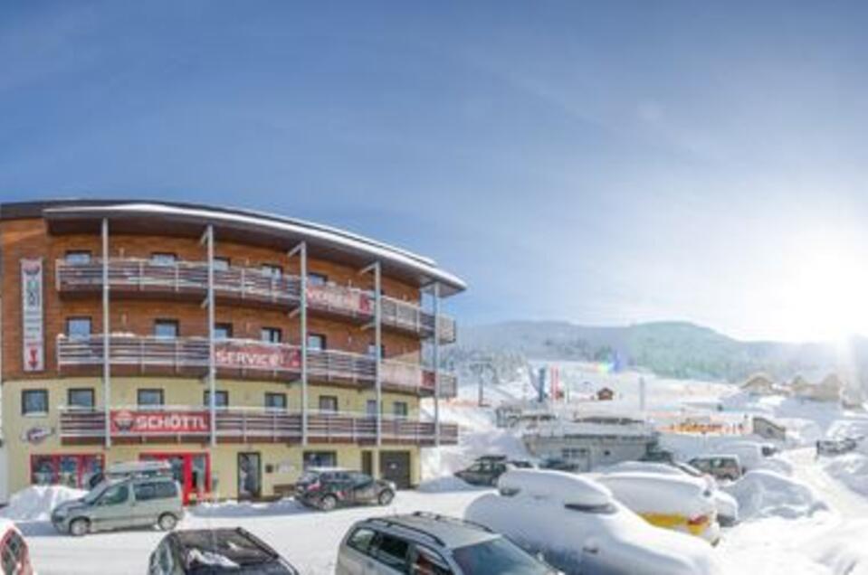 Ski rental at Sport Schöttl Planneralm - Impression #1