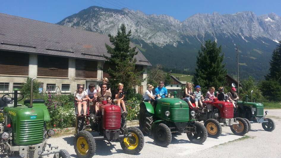 Tractor driving at the Pürcherhof - Impressionen #2.4