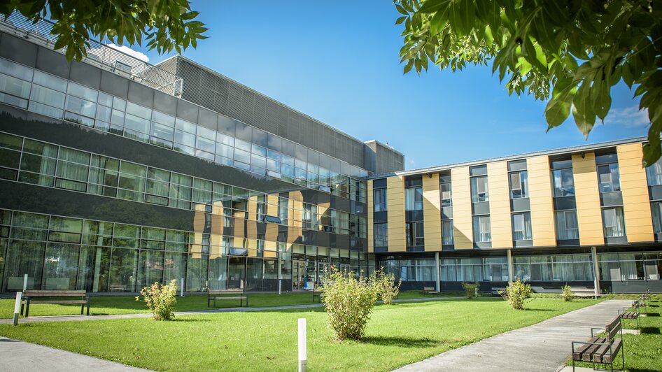 Filming Location - Hospital Schladming - Impression #2.5