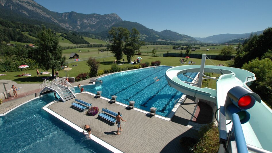 Erlebnisfreibad Haus mit Rutsche | © TVB Haus-Aich-Gössenberg