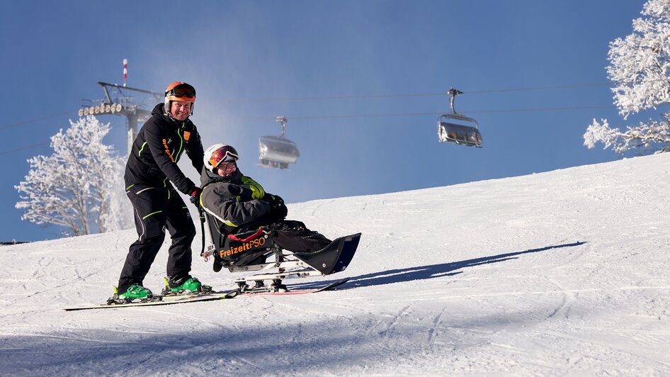 Sitzski | Lisa-Marie Reiter | © Lisa-Marie Reiter Freizeit-PSO - Impression #2.2 | © Lisa-Marie Reiter