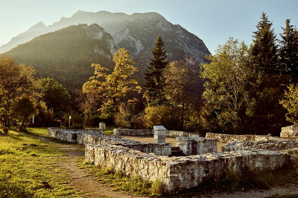 Neuhaus Memorial - Impression #1