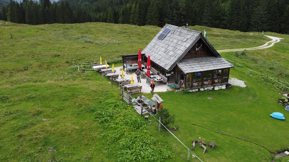 Hütte