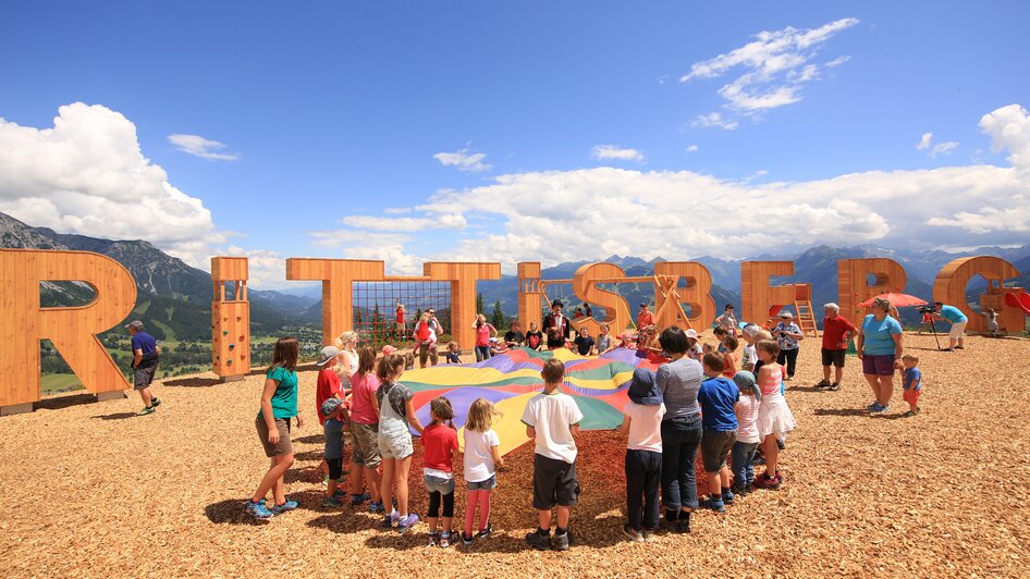 Gruppe Kinder am Spielen am Rittisberg | © Hans-Peter Steiner