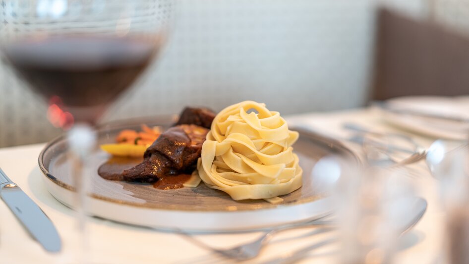 Roulade mit Bandnudeln | Johannes Brunner | © Stefan Kraml Hotel Winterer - Impression #2.2 | © Stefan Kraml