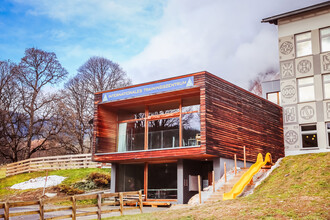 Außenaufnahme vom Leistungszentrum in Ramsau Ort. | © Loretta Kvitek