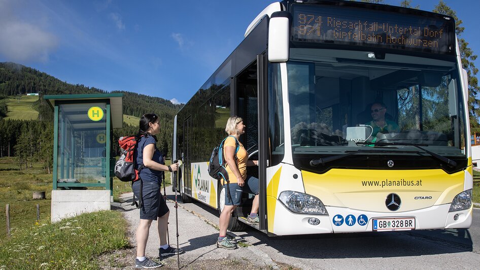 MIt dem Gelenksbus zu den schönsten Plätzen der Region Schladming-Dachstein unterwegs