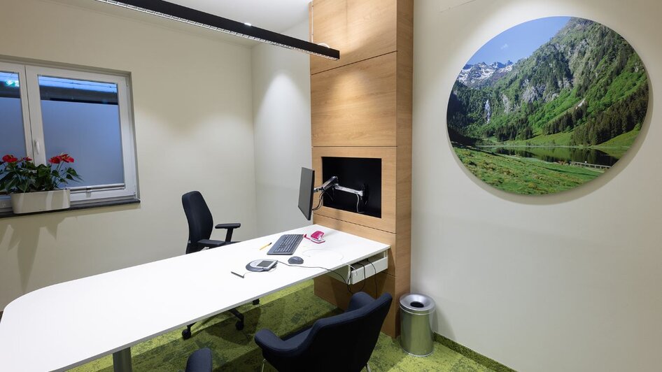 | Sadaf Azam | Schladming-Dachstein Steiermärkische Sparkasse - Filiale Haus - Impression #2.1