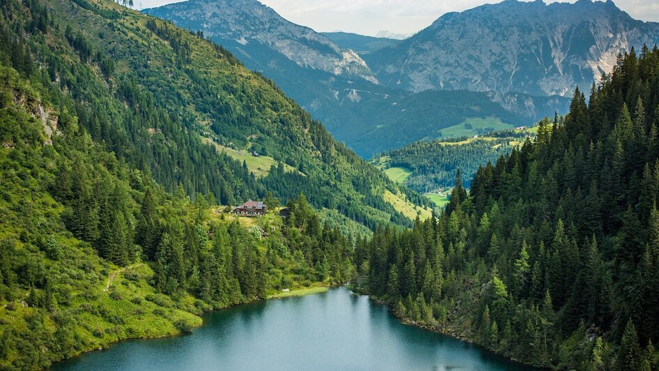 Hüttensee mit Hans-Wödl-Hütte im Hintergrund | © TVB Haus-Aich-Gössenberg@René Eduard Perhab